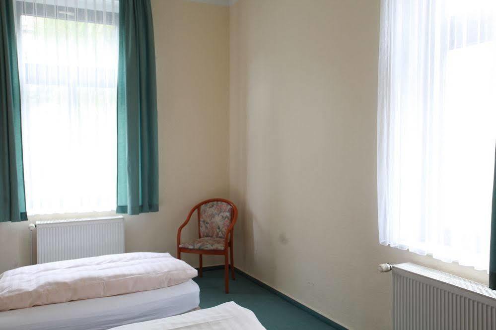 Hotel De Saxe Lipsia Esterno foto